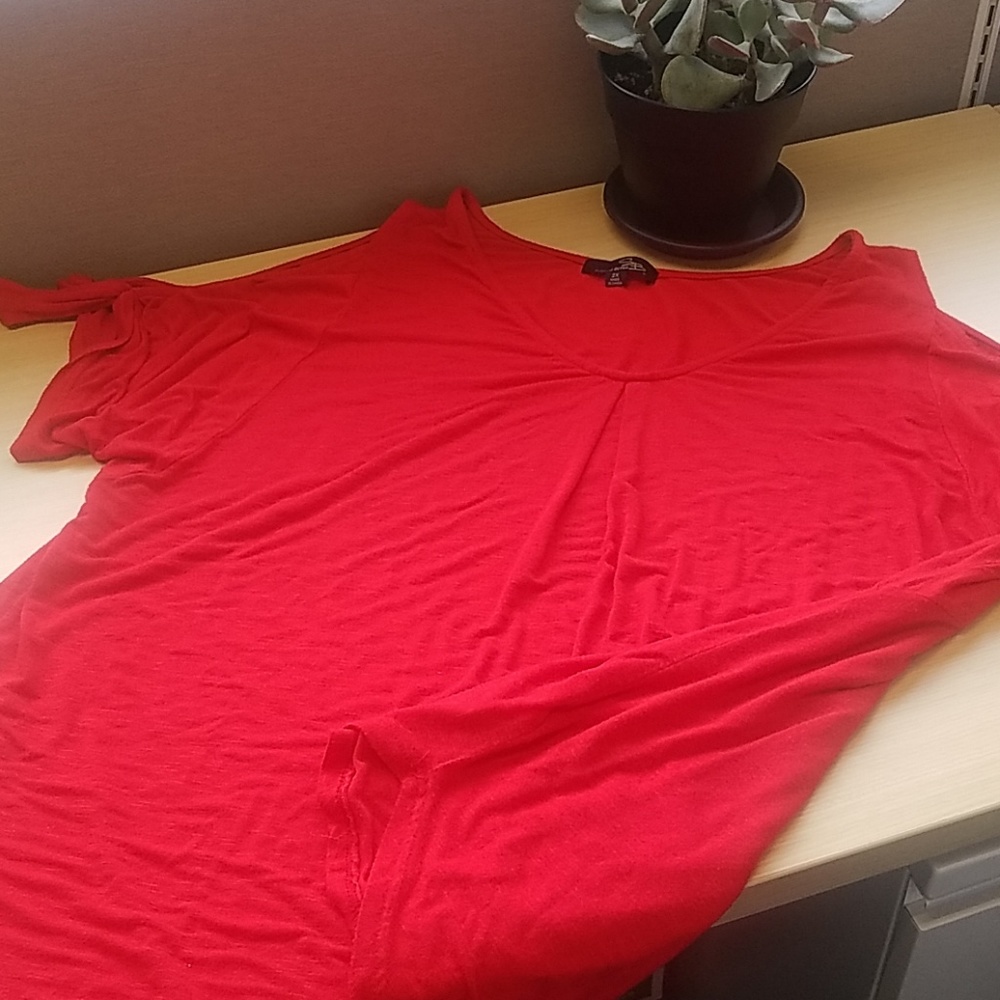 Suzanne Betro Knot Cold Shoulder Top